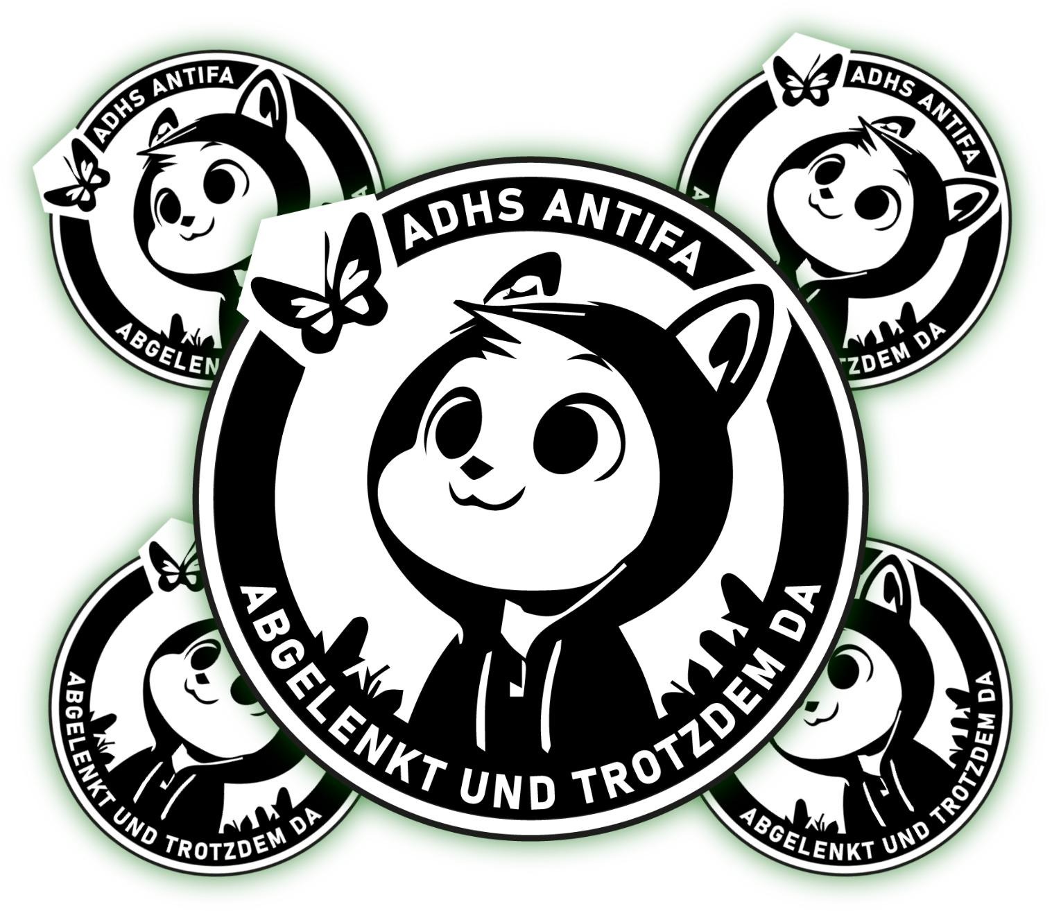 Aufkleber mit einem niedlichen Cartoon-Charakter in einem Kapuzenpullover, umgeben von Schmetterlingen und dem Text "ADHS ANTIFA - ABGELENKT UND TROTZDEM DA".