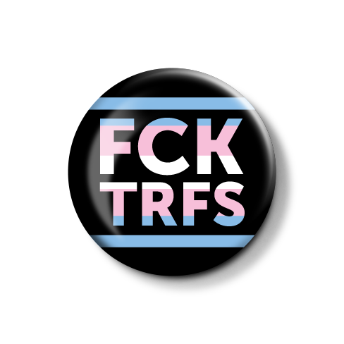 Logo mit Schriftzug „FCK TRFS“ in bunten Buchstaben.